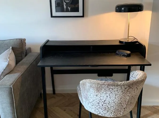 شقة Nibelungen 3 *