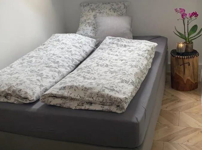 شقة Nibelungen 3 *